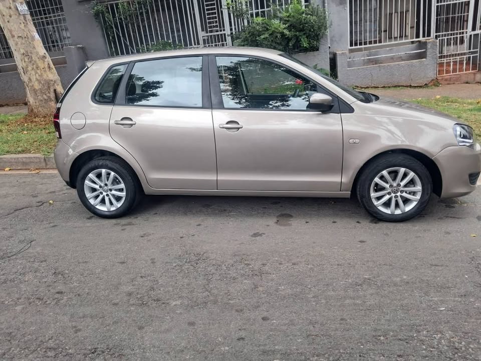 VW polo Vivo 1.4 hatchback 2016 for sale