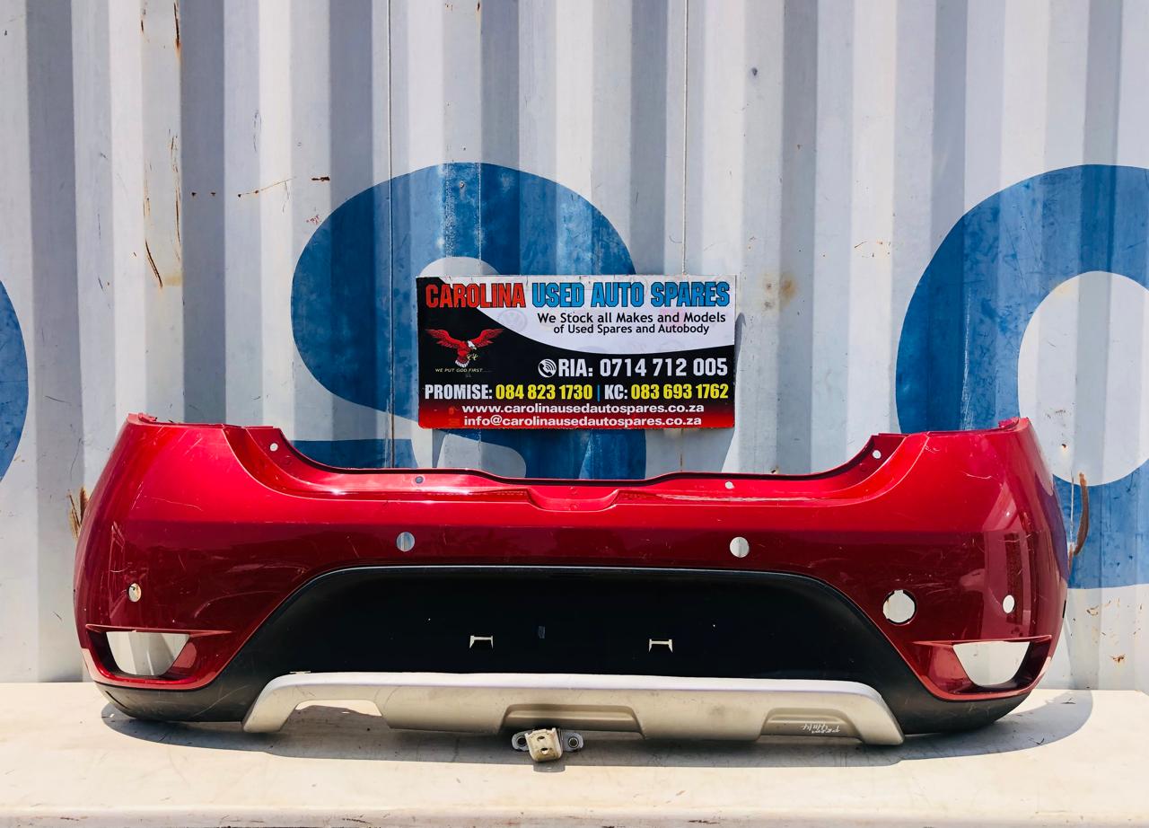 Renault Sandero Stepway complete rear/back bumper (2018) - Private Seller Renault Sandero Stepway complete rear/back bumper (2018) - Private Seller