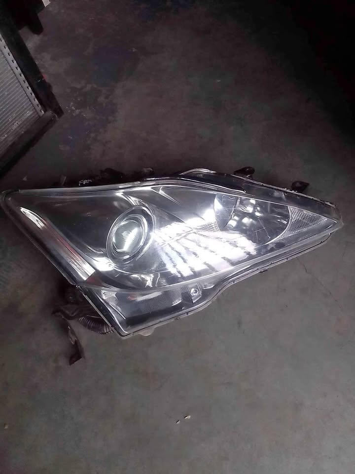 Lexus IS250 xenon - Private Seller