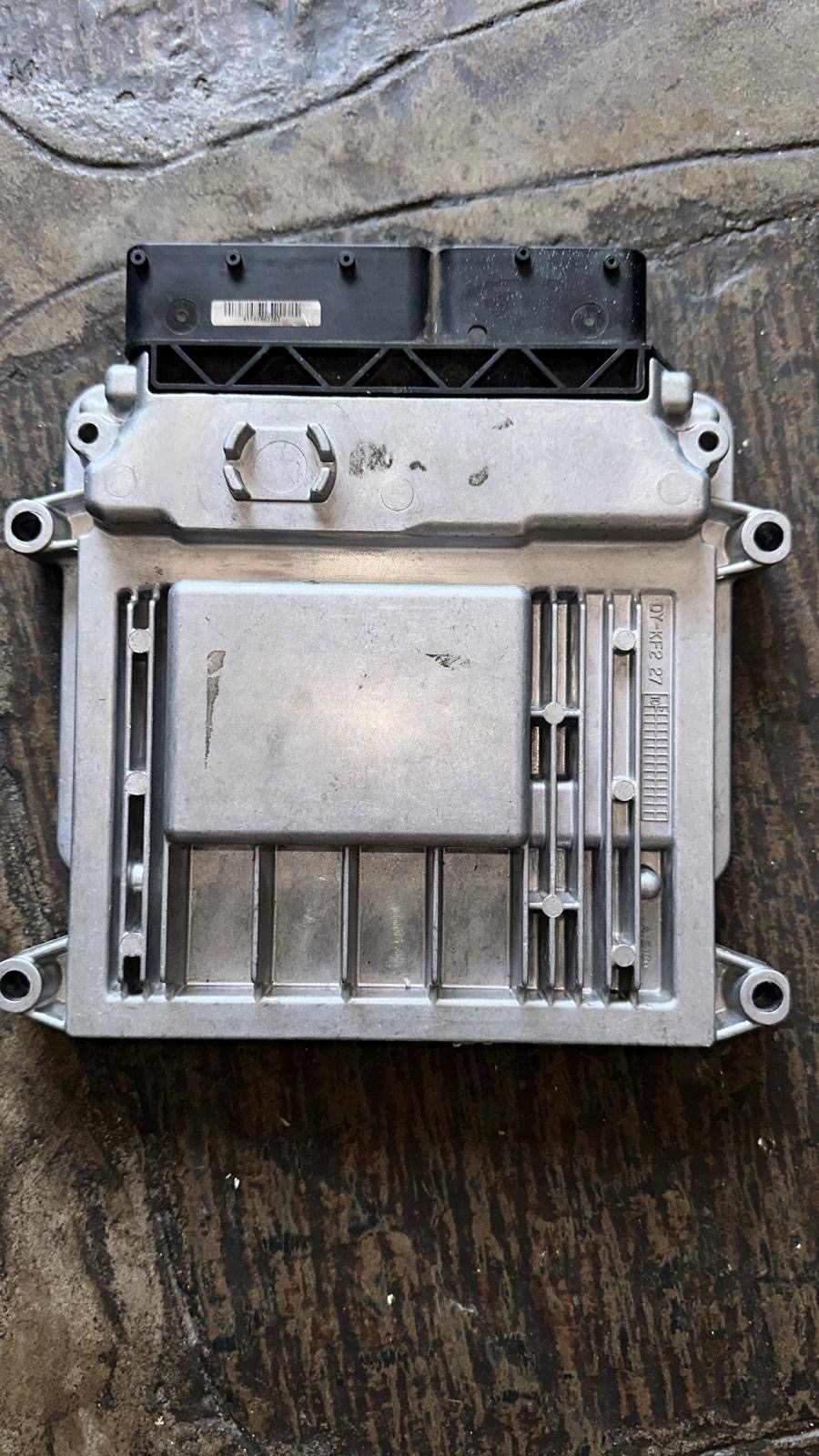 HYUNDAIa i30 MANUAL COMPUTER BOX FOR SALE - Private Seller HYUNDAIa i30 MANUAL COMPUTER BOX FOR SALE - Private Seller