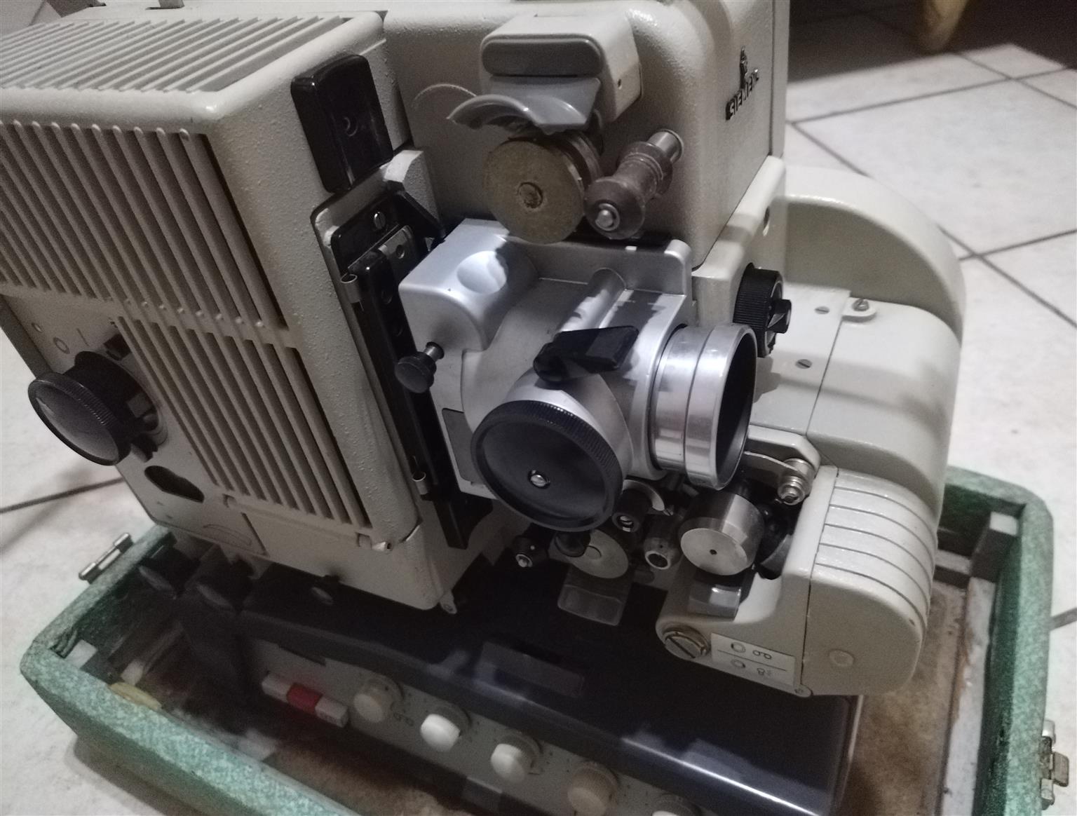 Vintage Siemens 16mm projector Vintage Siemens 16mm projector