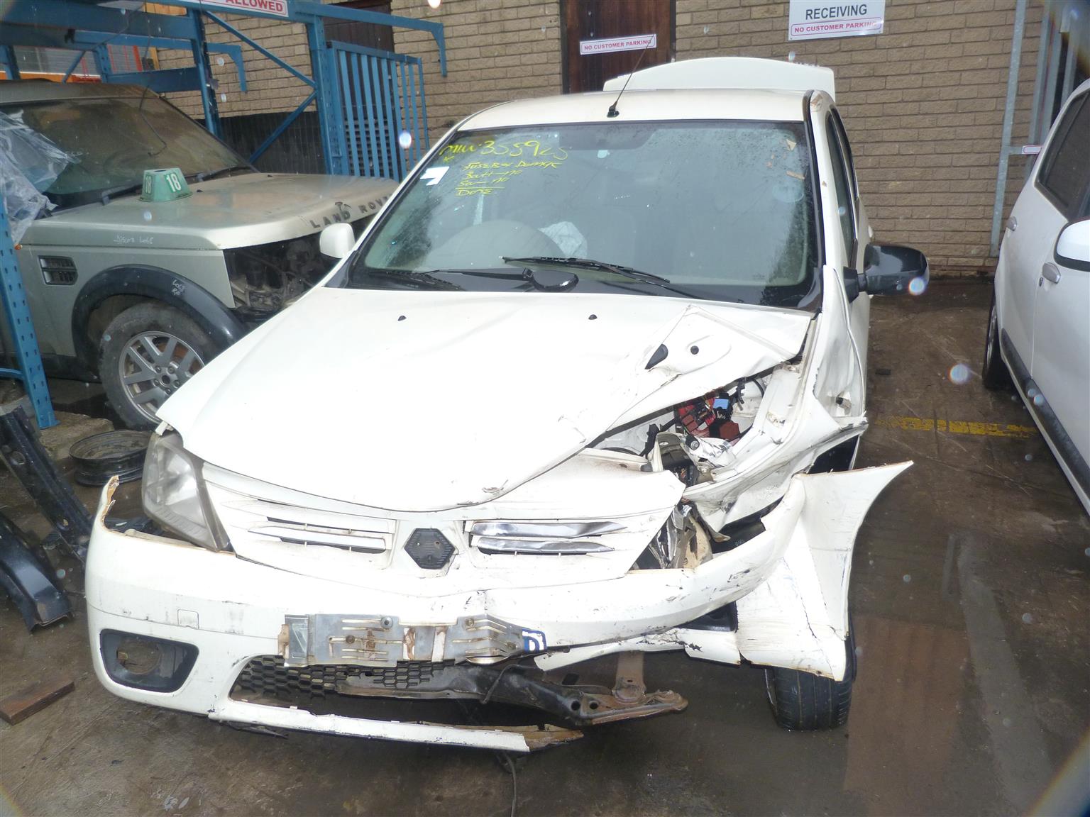 Renault Logan 1,6 8V Manual - 2010 Spares - Private Seller Renault Logan 1,6 8V Manual - 2010 Spares - Private Seller
