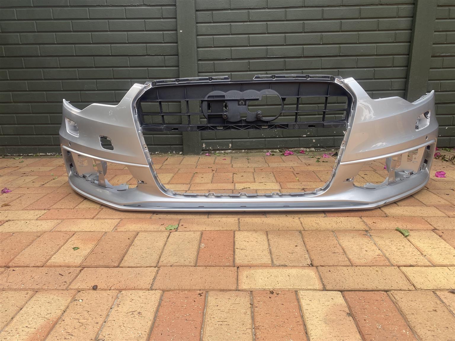 2017 AUDI A6 FRONT BUMPER FOR SALE. IN PRISTINE CONDITION - Private Seller 2017 AUDI A6 FRONT BUMPER FOR SALE. IN PRISTINE CONDITION - Private Seller