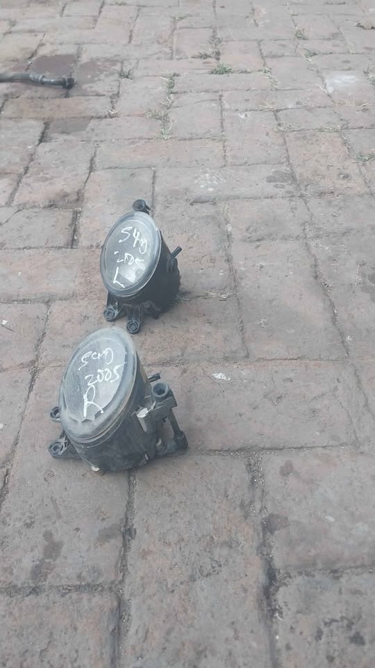 Volvo S40 T5 2005 Foglights for sale - Private Seller Volvo S40 T5 2005 Foglights for sale - Private Seller