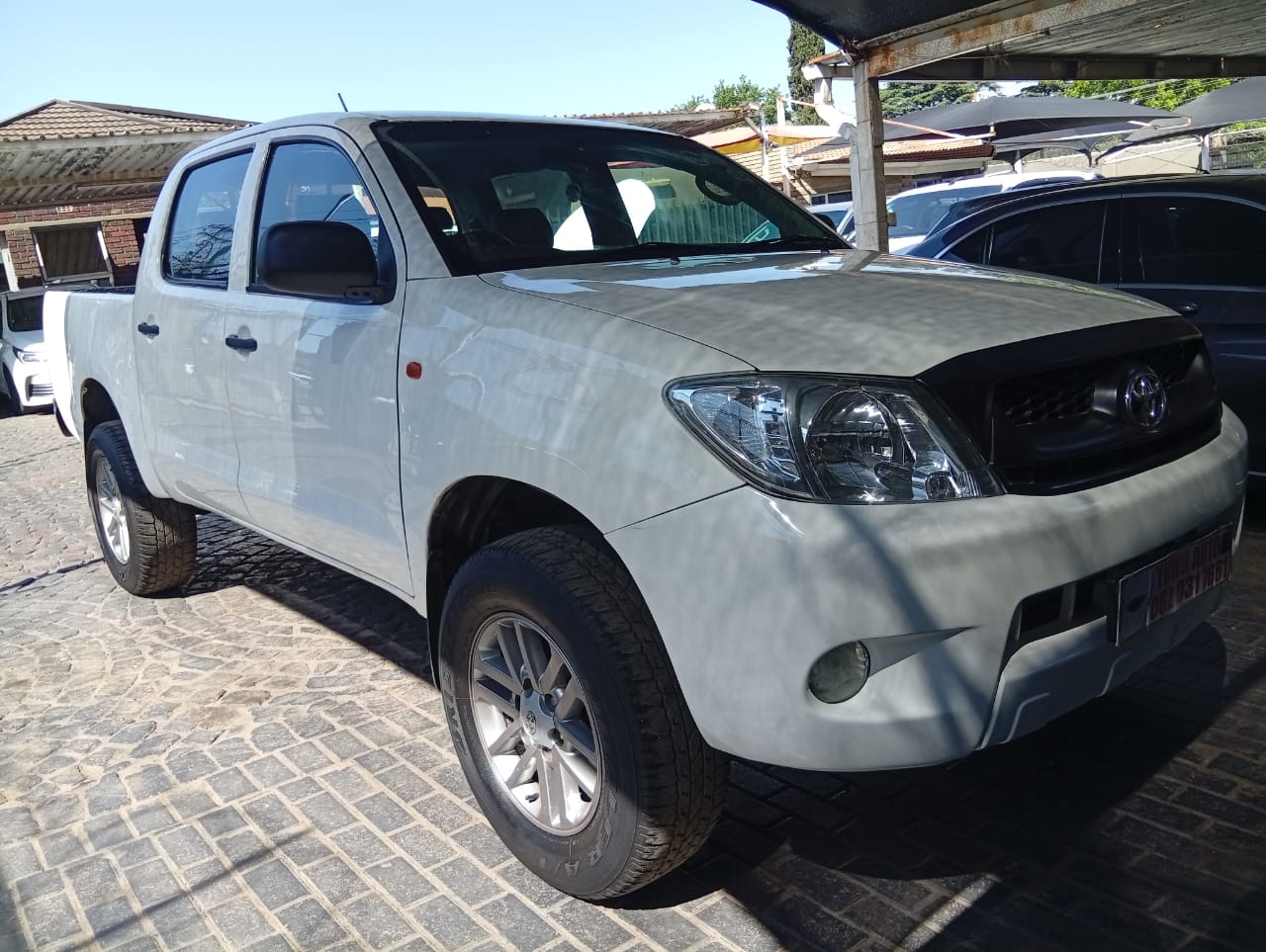Used 2010 Toyota Hilux 2.5D-4D double cab 4x4 SRX - Private Seller Used 2010 Toyota Hilux 2.5D-4D double cab 4x4 SRX - Private Seller