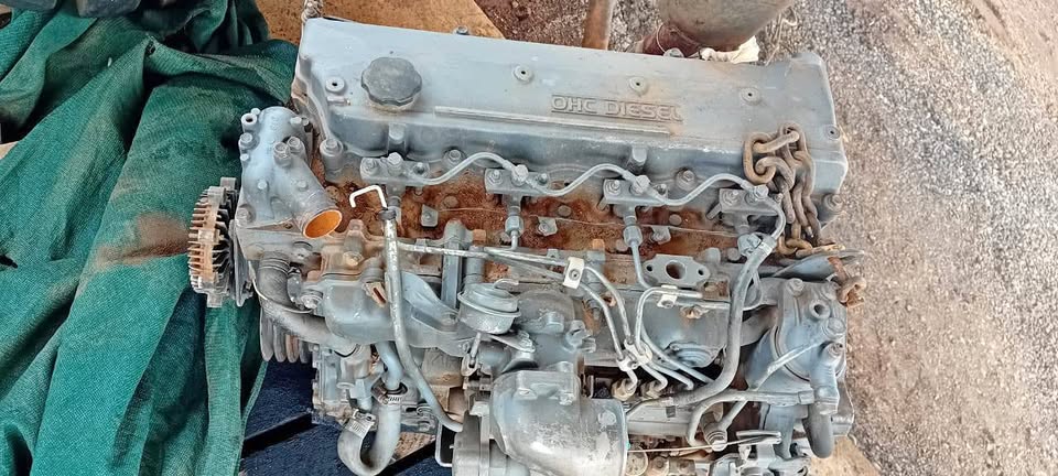 ISUZU 4FH1 Engine / OHC Diesel Engine - Private Seller