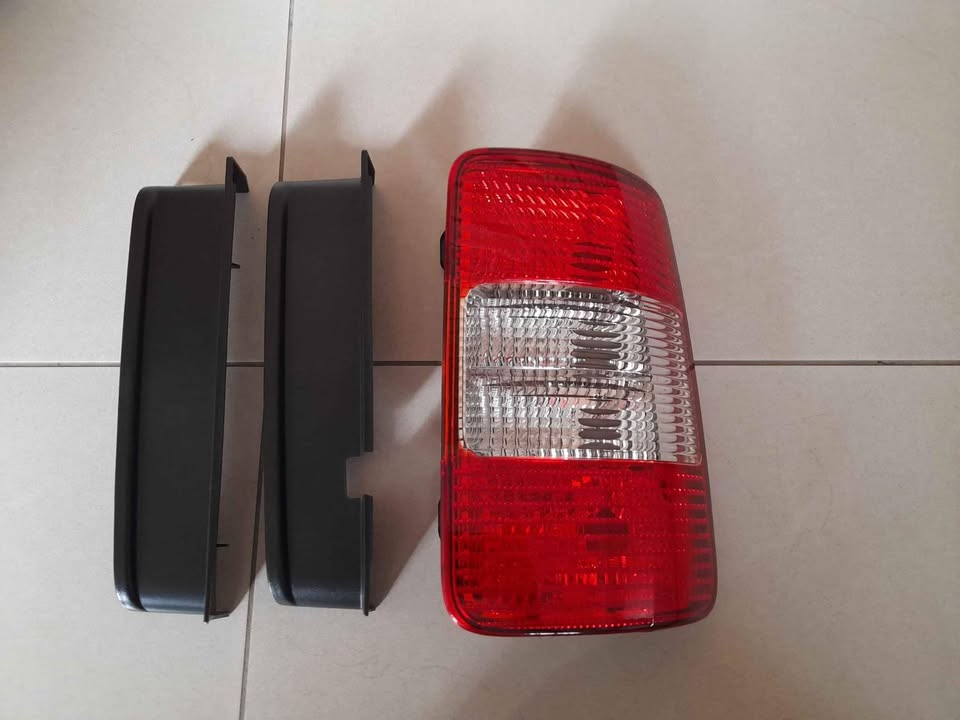 VW  CADDY 2006 /10 BRAND NEW TAILLIGHTS FORSALE PRICE