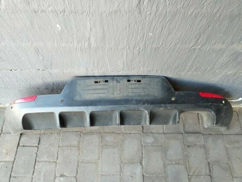 Kia Cerato Koup Bumper Spoiler - Private Seller Kia Cerato Koup Bumper Spoiler - Private Seller