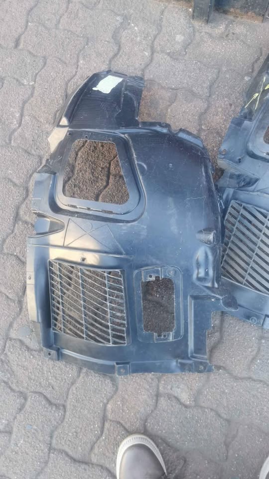 BMW F10 right front fender liners - Private Seller BMW F10 right front fender liners - Private Seller