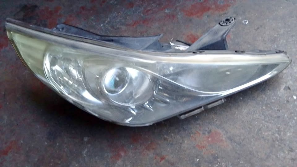 Hyundai sonata headlights - Private Seller Hyundai sonata headlights - Private Seller