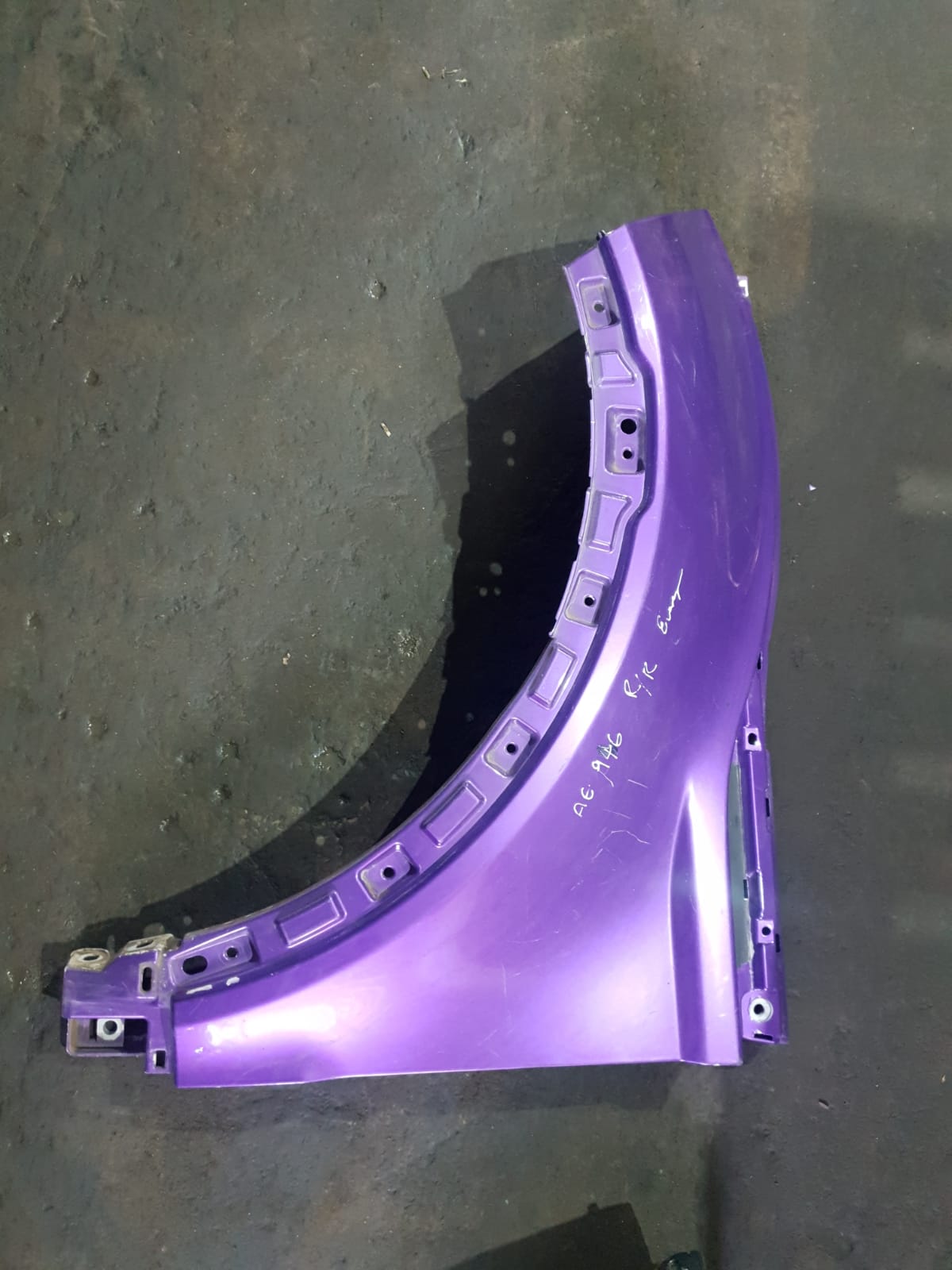 2012 Range Rover Evoque Used Original R/F Fender Arch For Sale 2012 Range Rover Evoque Used Original R/F Fender Arch For Sale