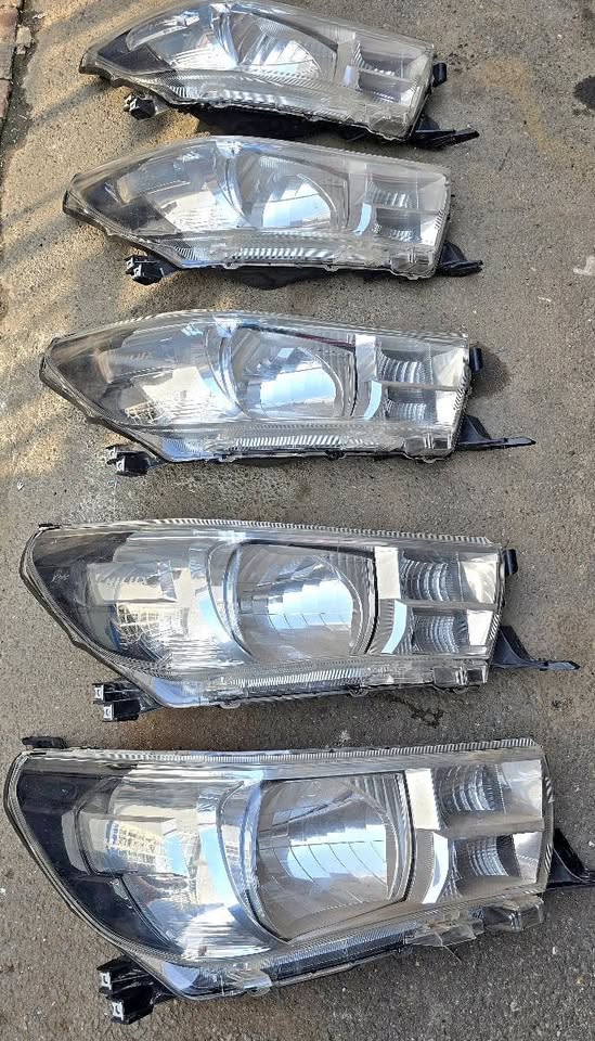 Toyota Hilux GD6 Right Headlights Original Toyota Call - Private Seller Toyota Hilux GD6 Right Headlights Original Toyota Call - Private Seller