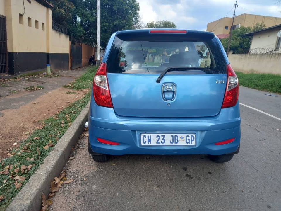 2014 Hyundai i10 Hatchback, 1.2 Petrol, Manual, Blue, 93000km