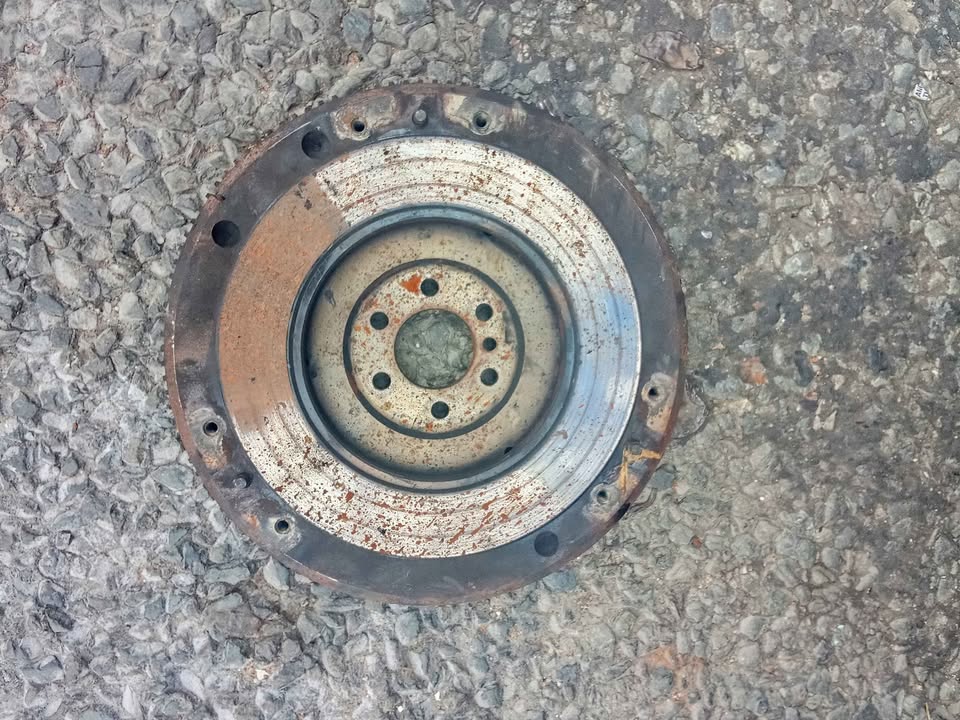 Fiat Strada Bakkie 1.4 Flywheel - Private Seller Fiat Strada Bakkie 1.4 Flywheel - Private Seller