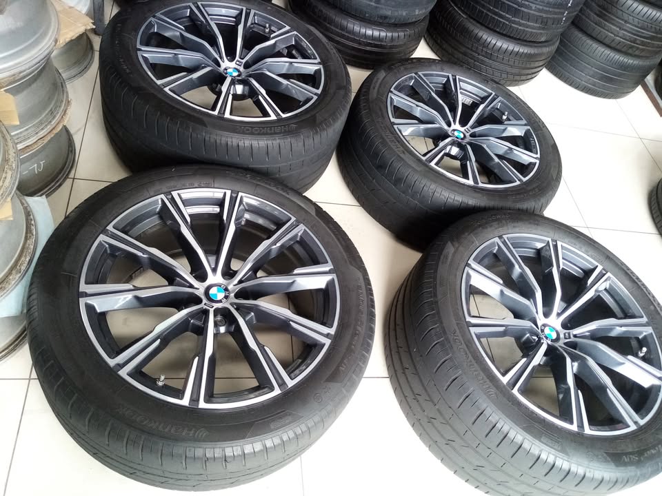 RIMS/WHEELS BMW G05 X5 RIMS 5X112PCD 9J/10.5J 275/45R20, 305/40R20 - Private Seller RIMS/WHEELS BMW G05 X5 RIMS 5X112PCD 9J/10.5J 275/45R20, 305/40R20 - Private Seller
