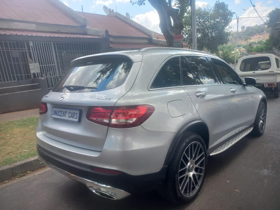 2017 MERCEDES BENZ GLC 4MATIC 220d DIESEL, SILVER COLOR, 130000KMS, SPARE KEY, SERVICE B