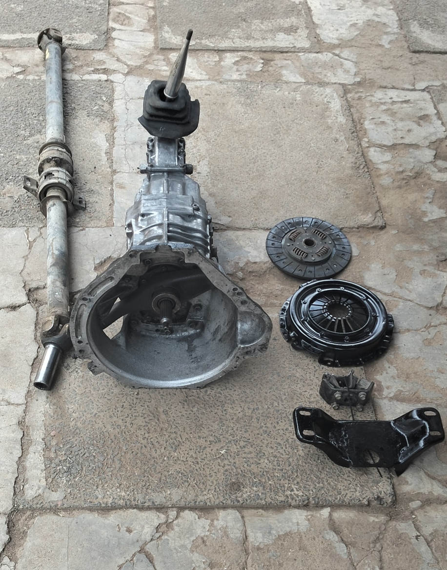 Toyota 21R gearbox ,V6 Bellhousing,Propshaft,Clutch & pressure plate, mounting - Private Seller Toyota 21R gearbox ,V6 Bellhousing,Propshaft,Clutch & pressure plate, mounting - Private Seller