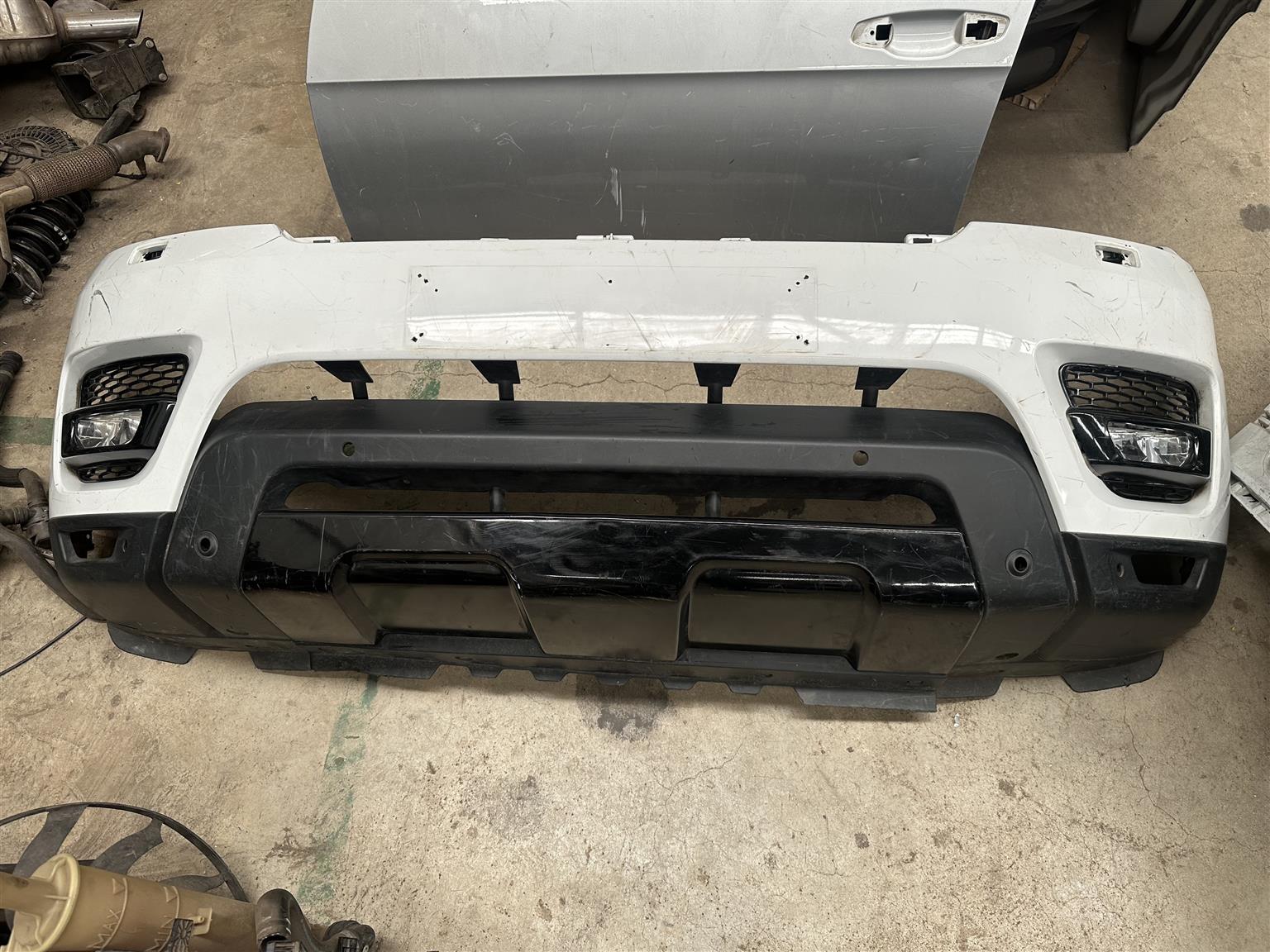 2015 Range Rover Sport Complete Front Bumper - Private Seller 2015 Range Rover Sport Complete Front Bumper - Private Seller