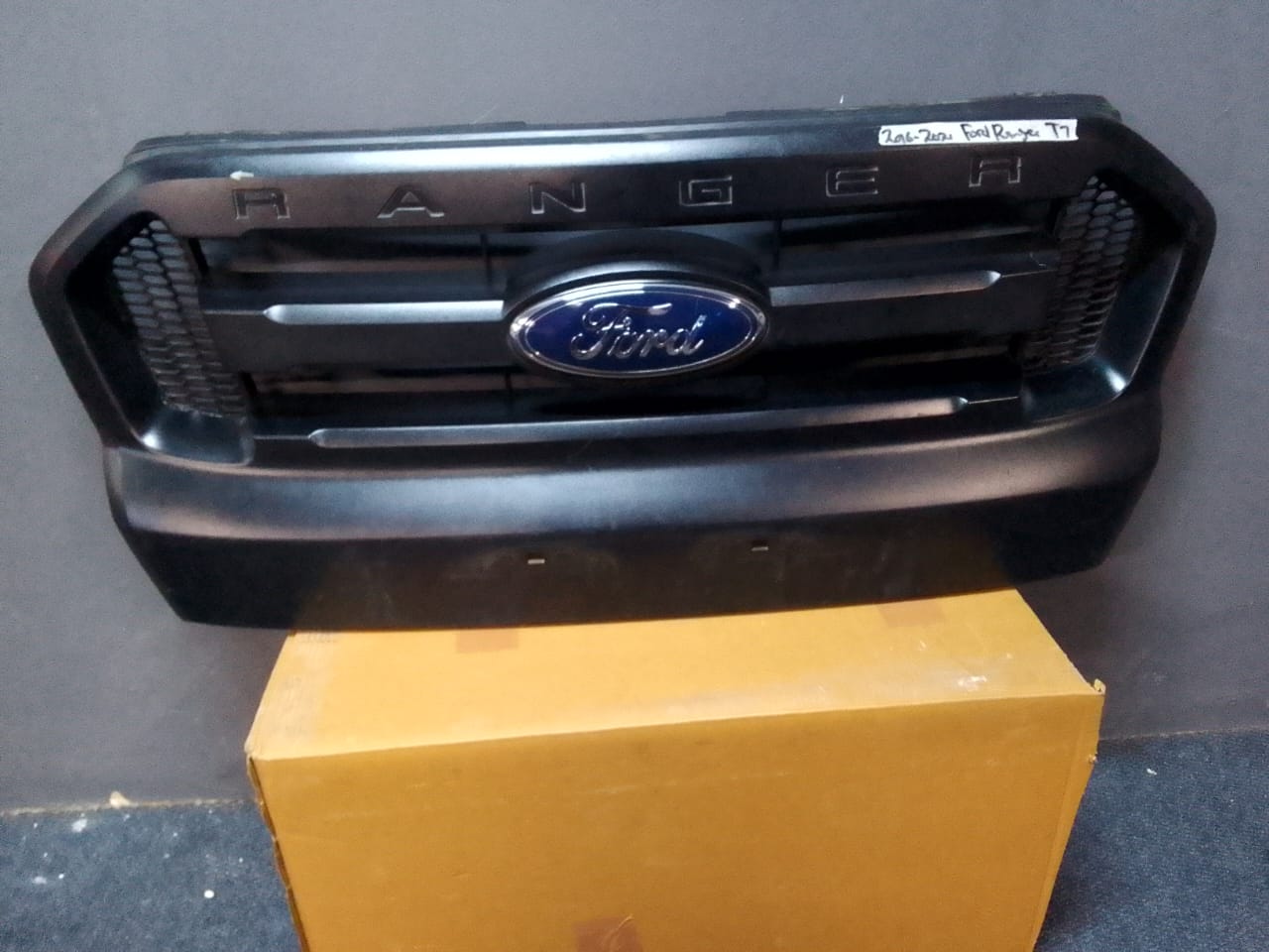 2016-2021 FORD RANGER T7 GRILL FOR SALE - Private Seller 2016-2021 FORD RANGER T7 GRILL FOR SALE - Private Seller