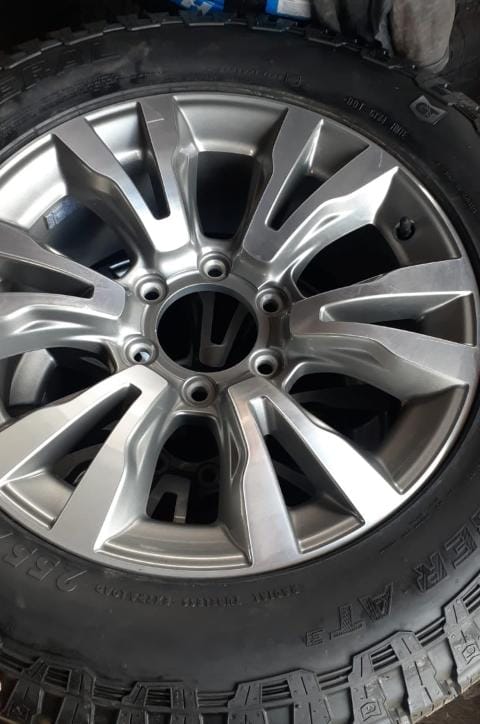 18inch Isuzu D-Max original mag with brand new 265/60/18 General Grabber AT3 to - Private Seller 18inch Isuzu D-Max original mag with brand new 265/60/18 General Grabber AT3 to - Private Seller