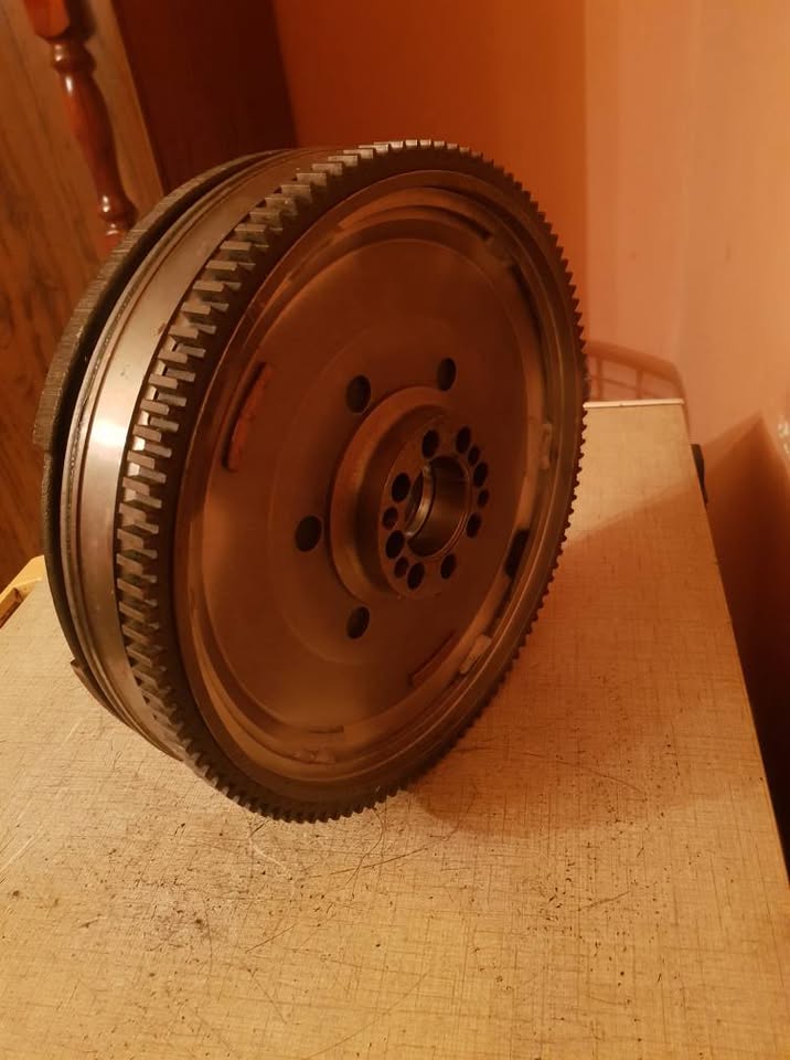 TOYOTA QUANTUM OR HILUX 1GD OR 2GD DUEL MASS FLYWHEEL FORSALE - Private Seller