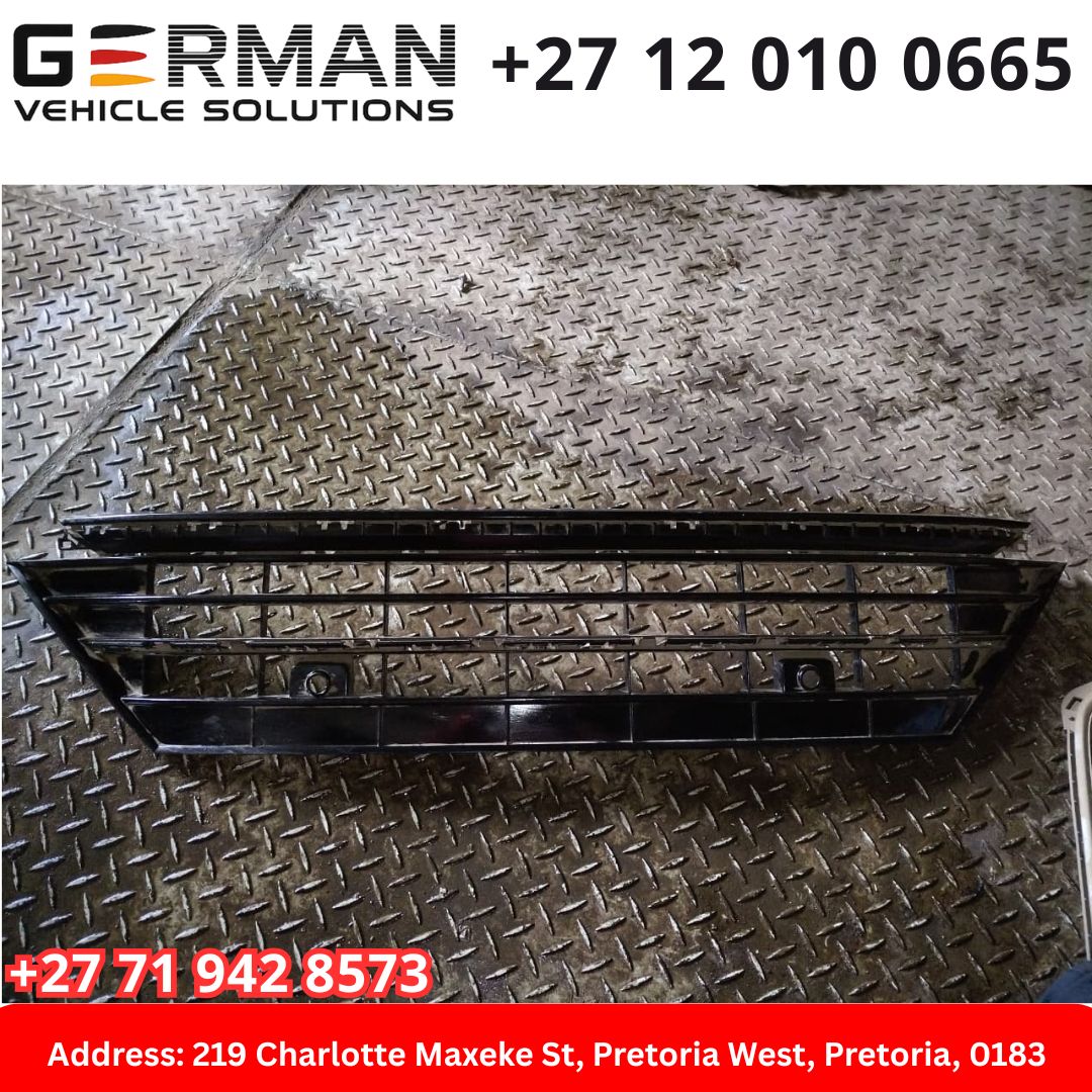 Volkswagen Tiguan front bumper grill for sale second hand - Private Seller