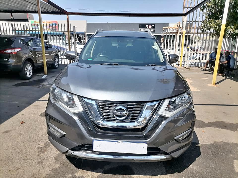 2018 Nissan X-Traill 2.0 4×4 Automatic with a leather seat Reserves sensor 2018 Nissan X-Traill 2.0 4×4 Automatic with a leather seat Reserves sensor