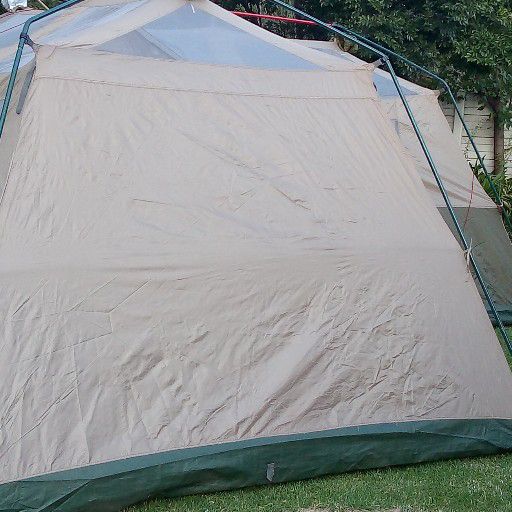 Tent 820 Family cabin Campmaster | Junk 