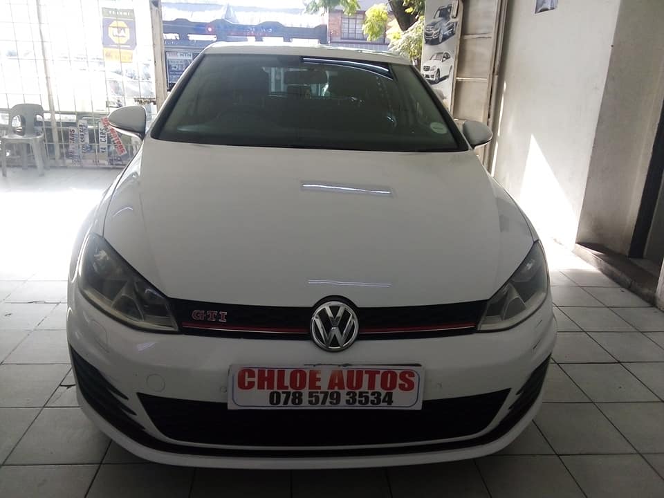 2019 VW GOLF VII 1.4TSi MANUAL WHITE COLOR  56000km