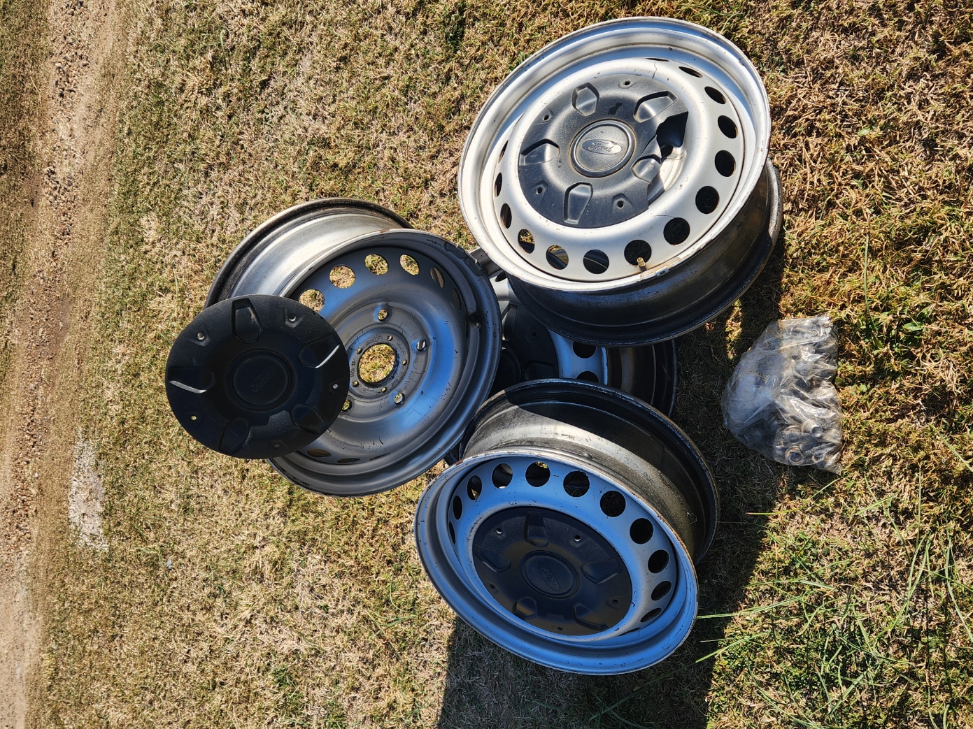Ford Transit Custom 16" OEM Rims x4 – Singles or Full Set – Christiana - Private Seller Ford Transit Custom 16" OEM Rims x4 – Singles or Full Set – Christiana - Private Seller
