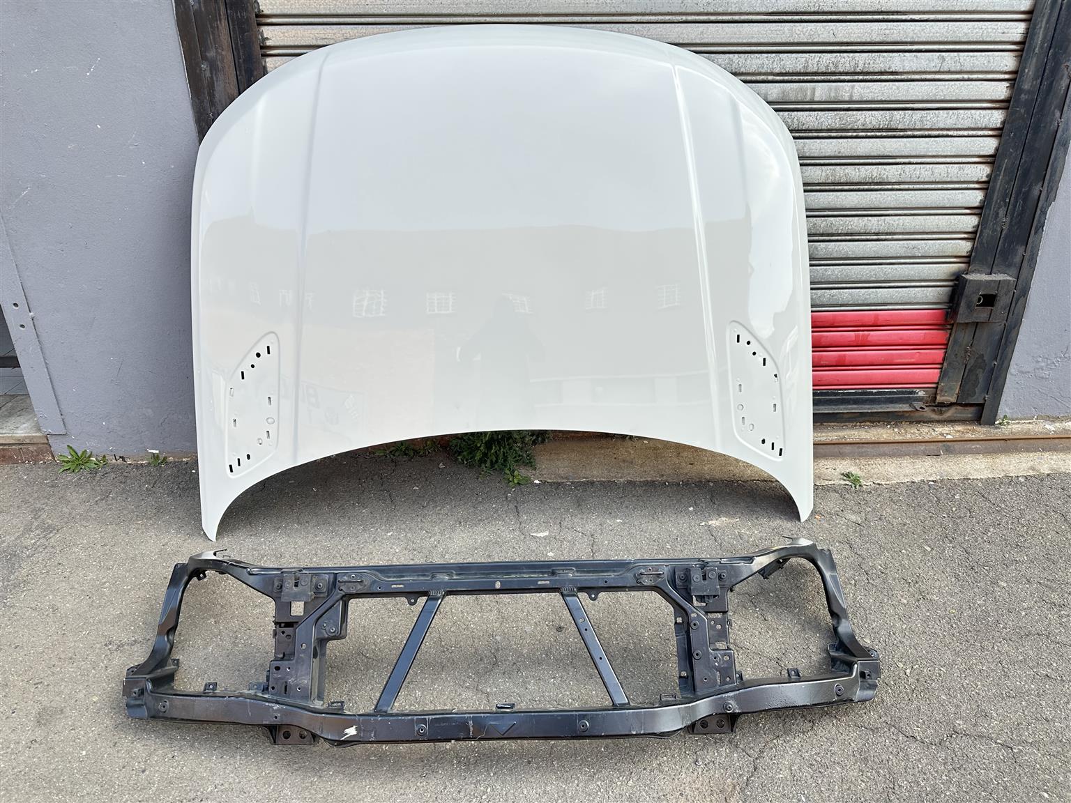 Range Rover Sport Bonnet and cradle