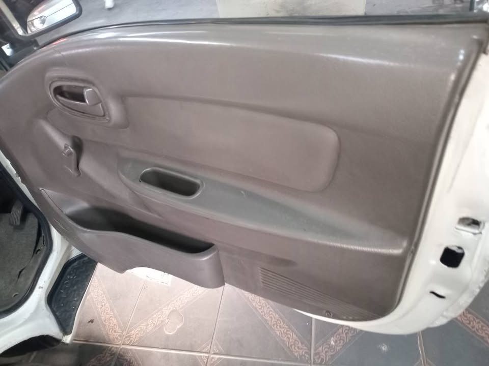 2015 Hyundai H100 2.5 Disiel, Manual Leather interior,Canopy White color 135,000km