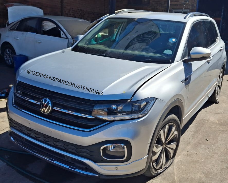 2022 VOLKSWAGEN 1.0 NOW STRIPPING FOR SPARES - Private Seller 2022 VOLKSWAGEN 1.0 NOW STRIPPING FOR SPARES - Private Seller