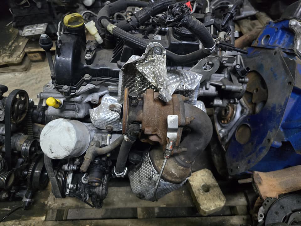 Mahindra KUV 100 1.2 Diesel Engine For Sale Good Running Condition - Private Seller