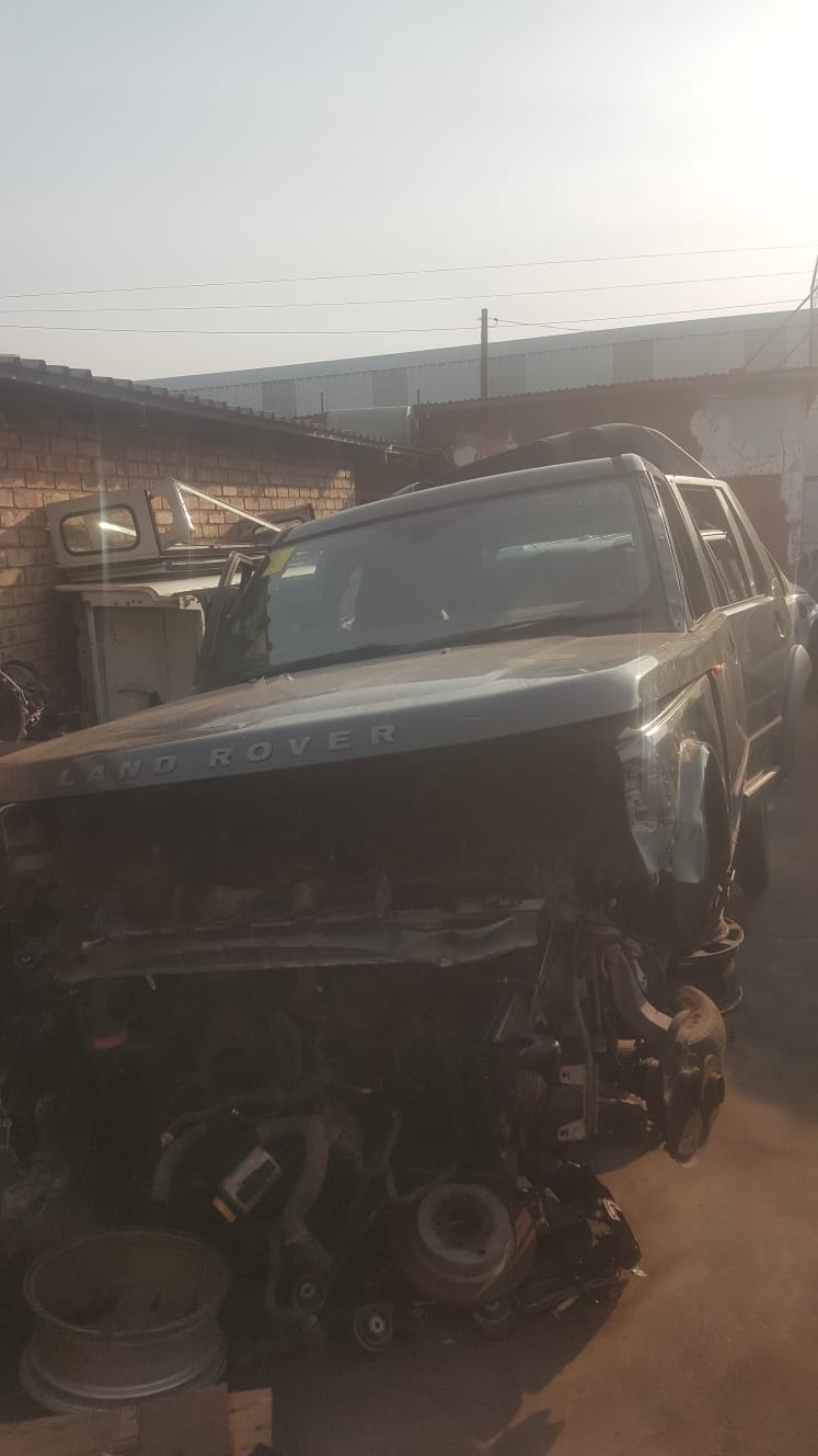 2006 Discovery 3 2.7 SE Stripping for Spares 2006 Discovery 3 2.7 SE Stripping for Spares