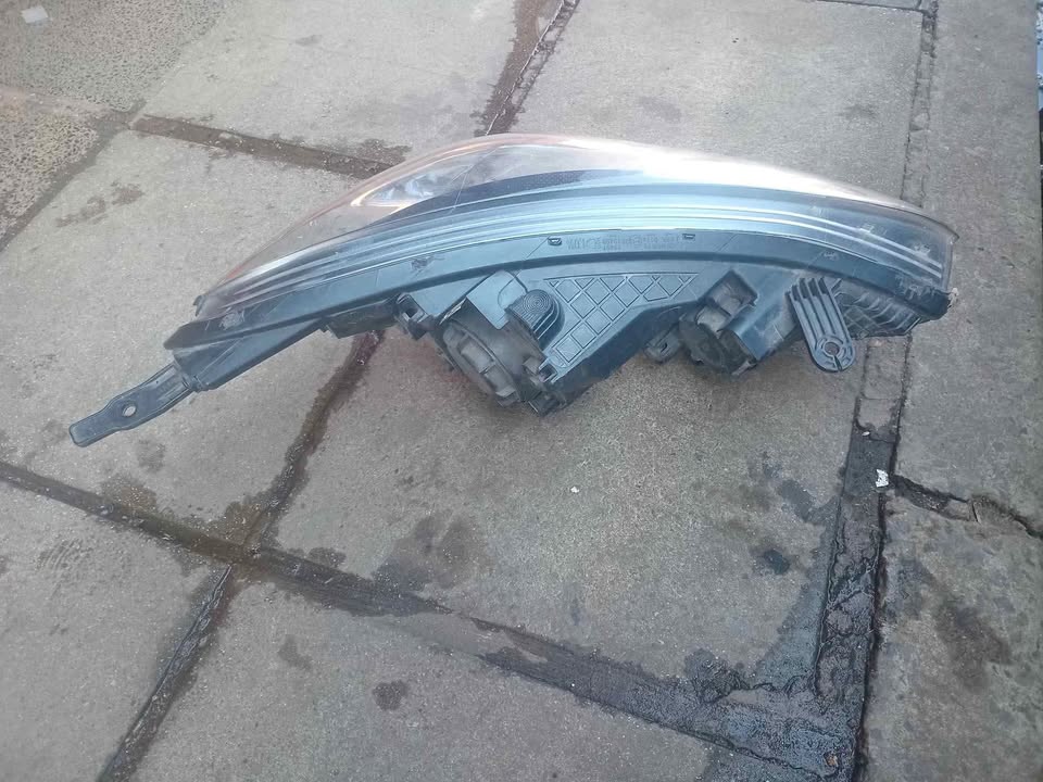 Hyundai I10 grand headlight