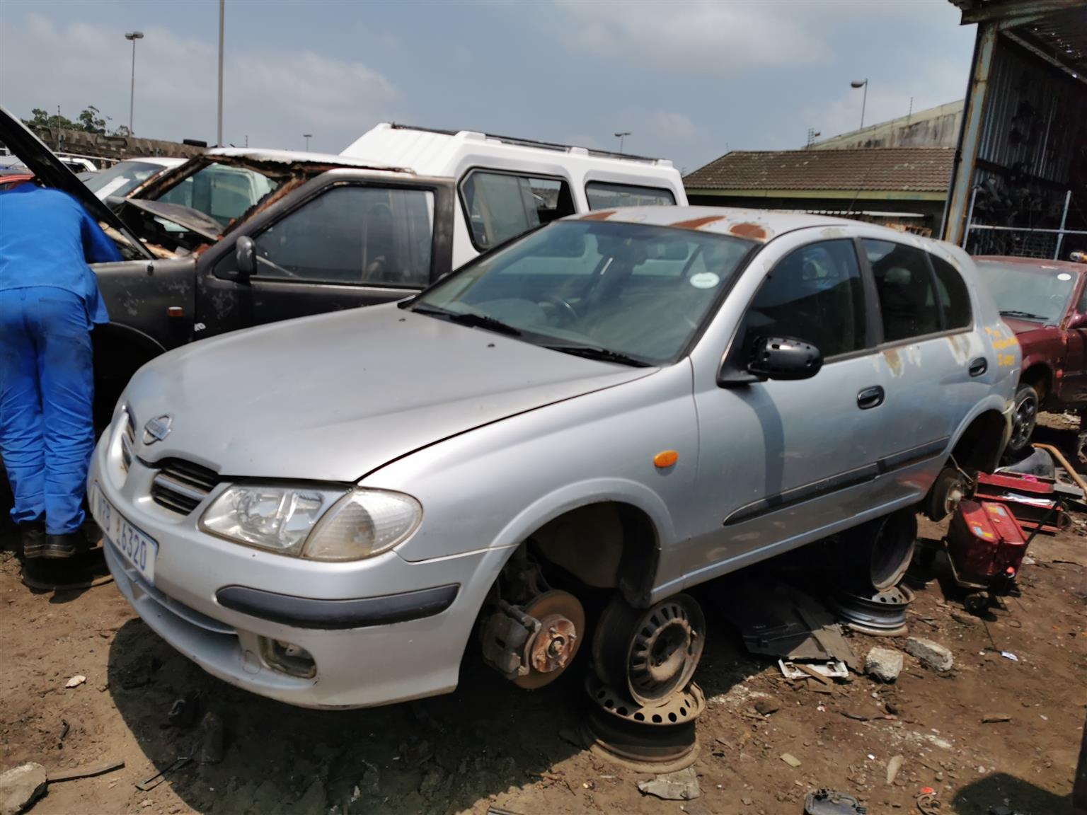 2002 Nissan Almera 1.8 - Stripping for spares
