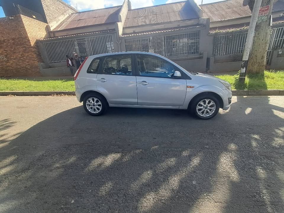 Ford Figo 1.4 kilometers  for sale