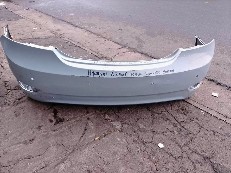 Hyundai Accent Back Bumper Sedan - Private Seller Hyundai Accent Back Bumper Sedan - Private Seller