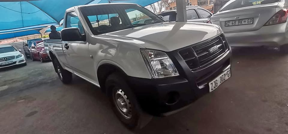 2010 ISUZU KB 250 2.5 SINGLE CAB MANUAL PETROL