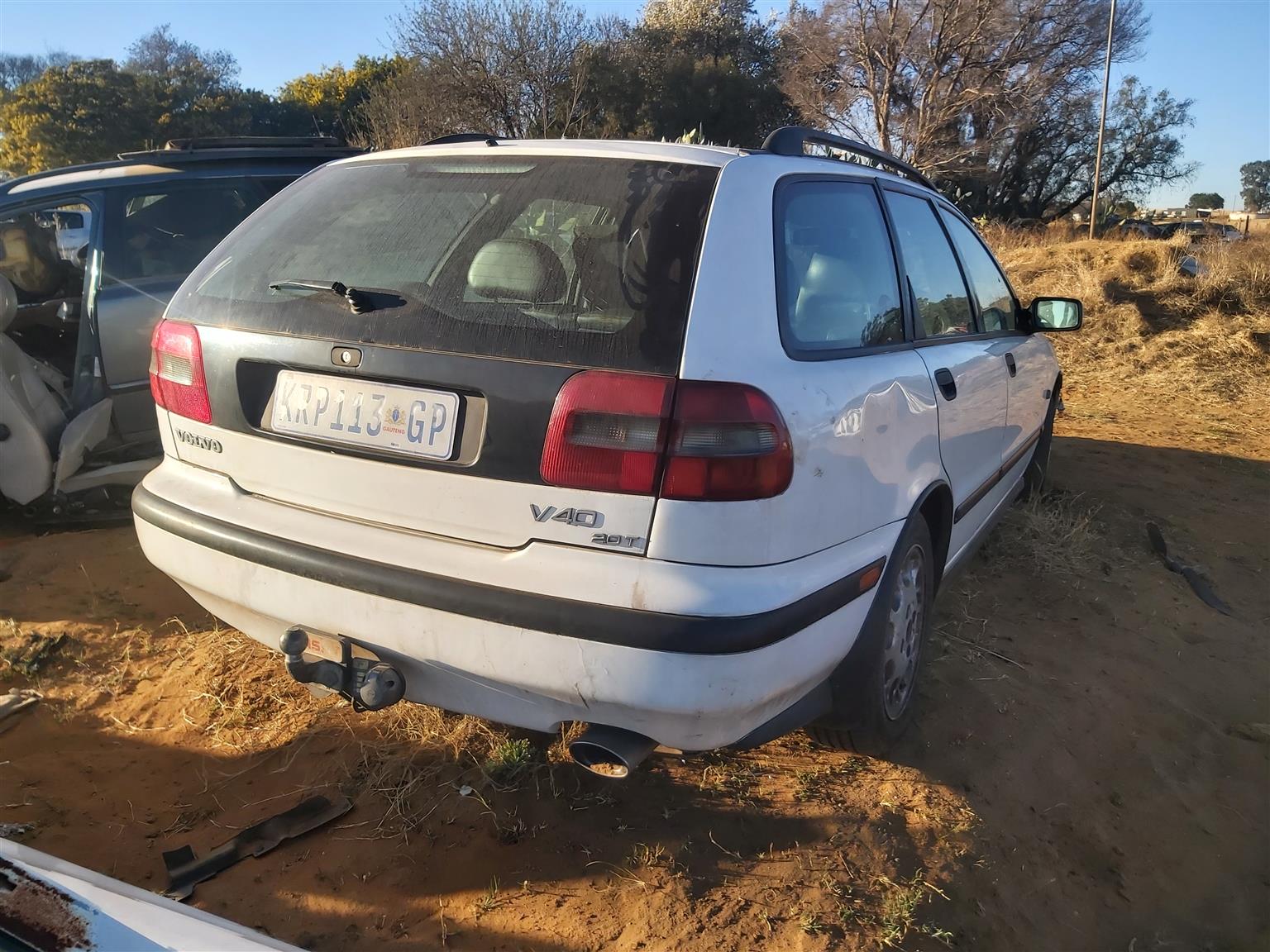 Volvo v40 2l turbo parts - Private Seller