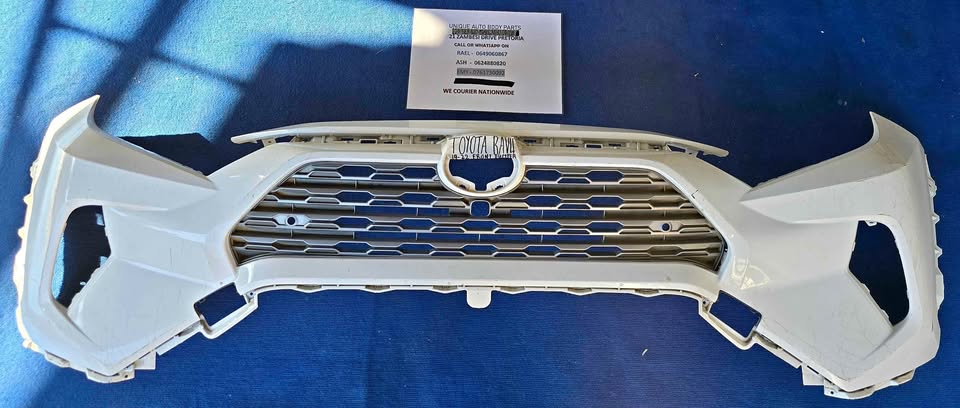 Toyota RAV Front Bumper With Grille - Private Seller Toyota RAV Front Bumper With Grille - Private Seller