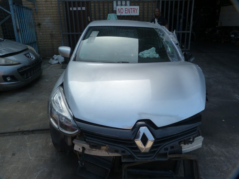 Renault Clio IV 900T Manual - 2017 SPARESBOYZ STRIPPING FOR SPARES - Private Seller Renault Clio IV 900T Manual - 2017 SPARESBOYZ STRIPPING FOR SPARES - Private Seller