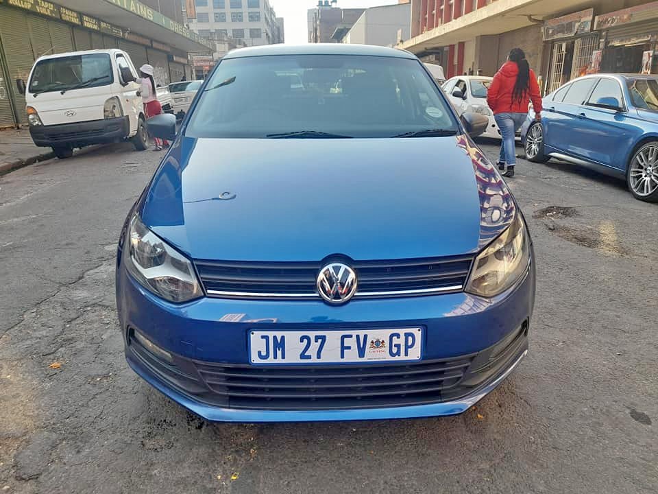 2020 VW POLO VIVO 1.4 TRENDLINE  AVAILABLE CONTACT LEON ON