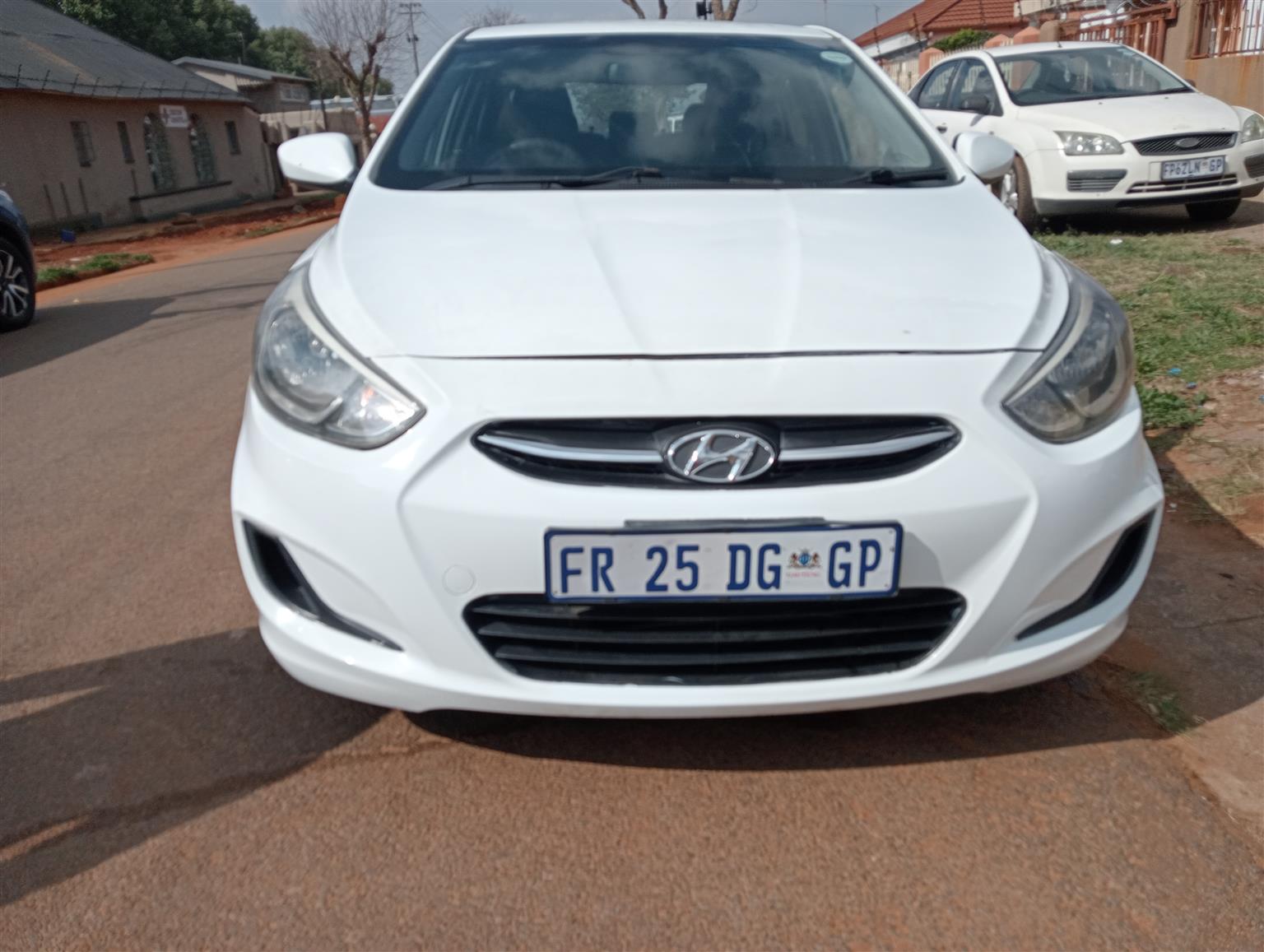 2015 Hyundai Accent sedan 1.6 Fluid