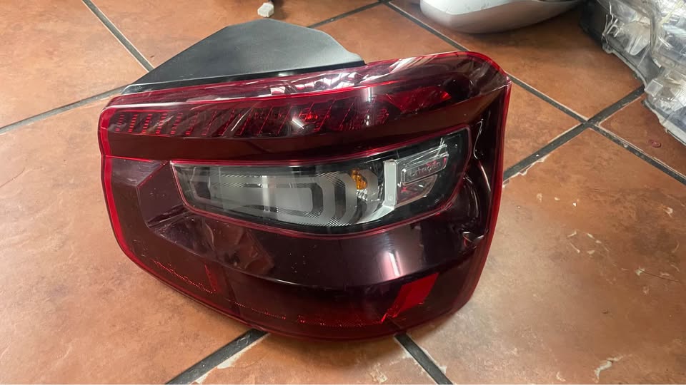 Citroen C3 taillight - Private Seller Citroen C3 taillight - Private Seller