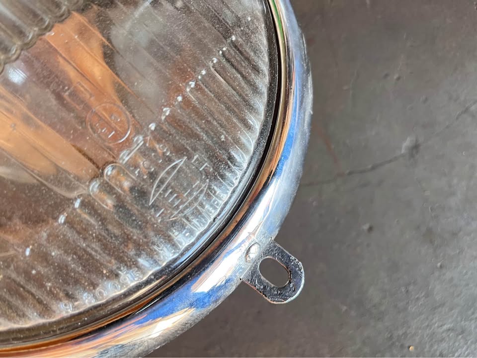 VW Beetle 60s Headlights With Trims