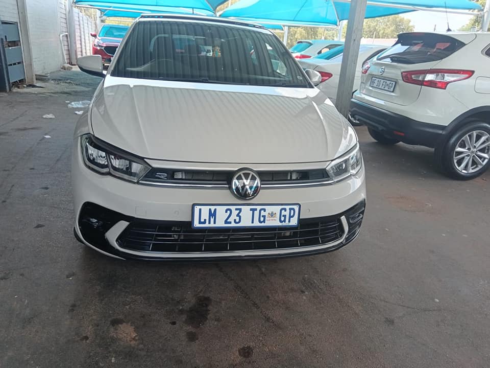 2022 VW POLO9 1.0 TSI R-LINE