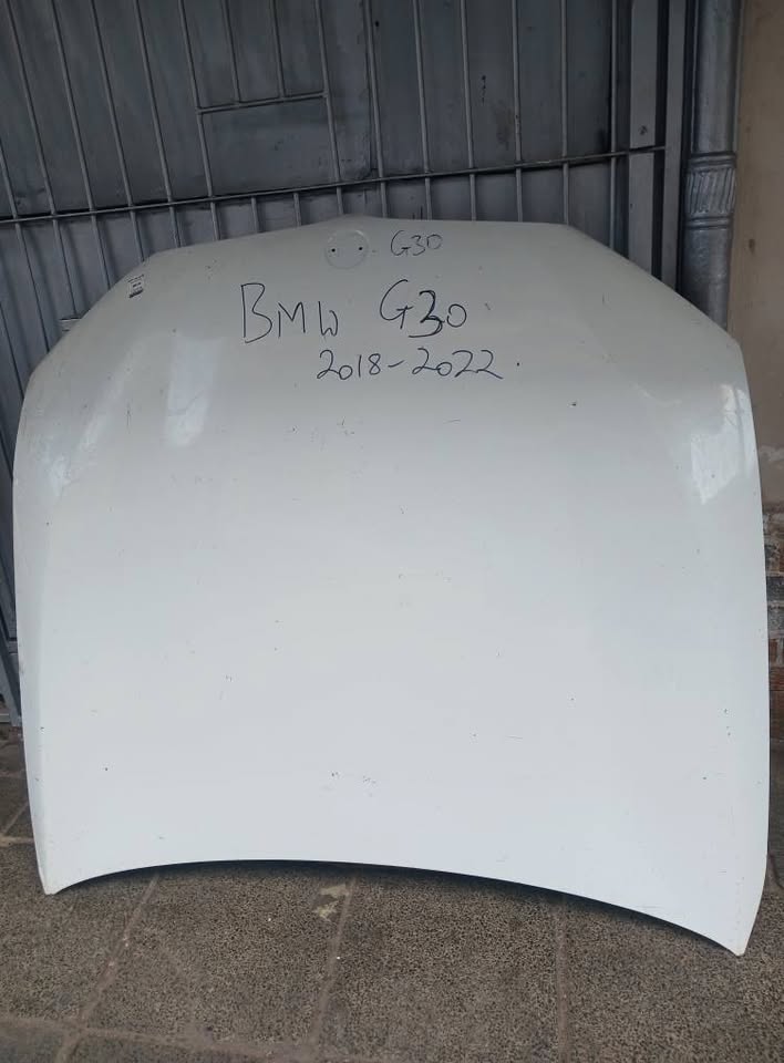 2018 - 2022 Bmw G30 bonet - Private Seller 2018 - 2022 Bmw G30 bonet - Private Seller