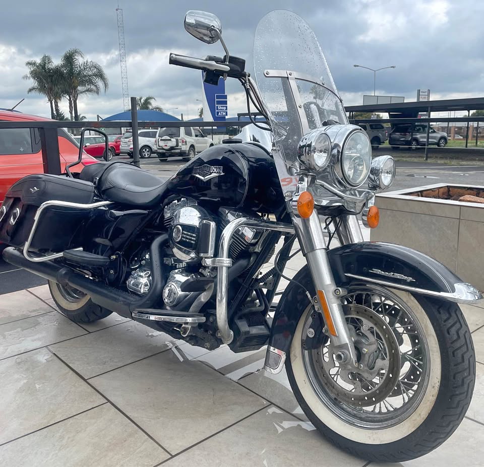 Harley Davidson RoadKing 103 - Private Seller Harley Davidson RoadKing 103 - Private Seller